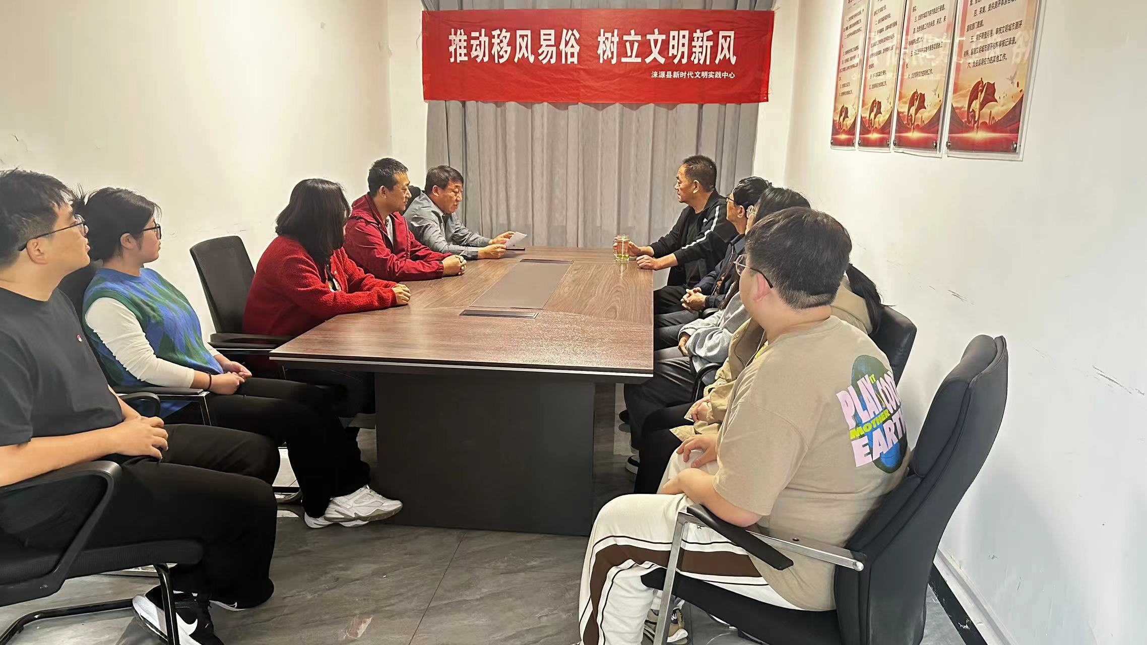 2023年9月26在新时代文明实践中心二楼开展移风易俗座谈会-李美香.jpg